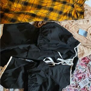 Bundle women’s tops